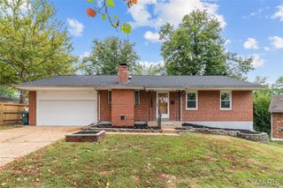 9108 Tiber Court, St Louis, MO 63123