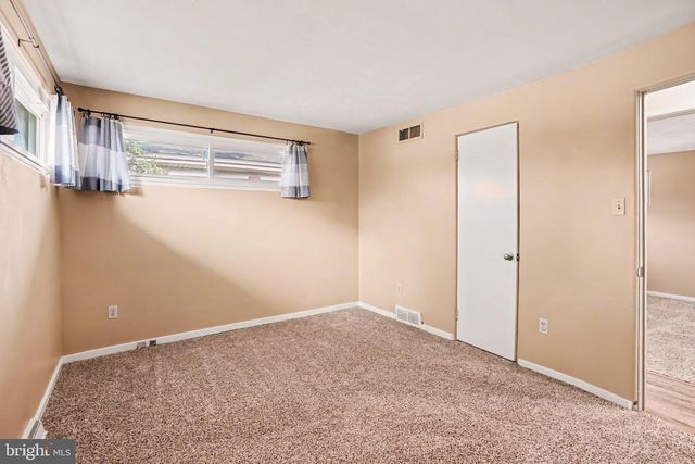 3412 BEDFORD DR, Camp Hill, PA 17011