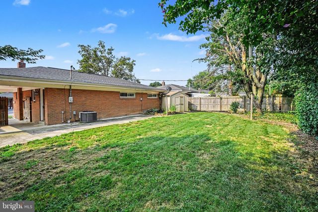 3412 BEDFORD DR, Camp Hill, PA 17011