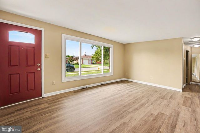 3412 BEDFORD DR, Camp Hill, PA 17011