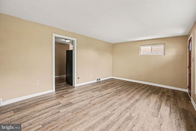 3412 BEDFORD DR, Camp Hill, PA 17011