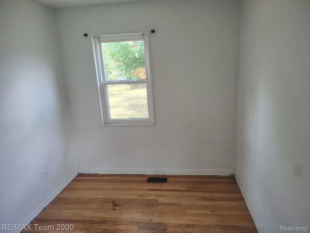 1828 Garfield Avenue, Lincoln Park, MI 48146