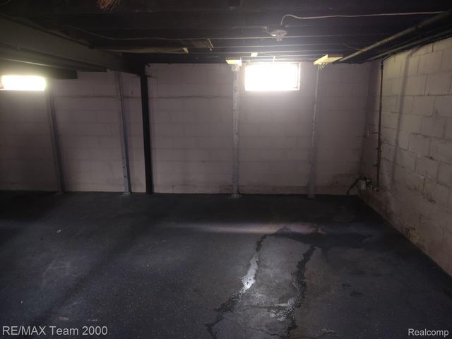 1828 Garfield Avenue, Lincoln Park, MI 48146