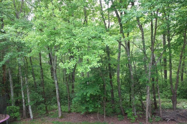 27 Gretchen Way, Raynham, MA 02767