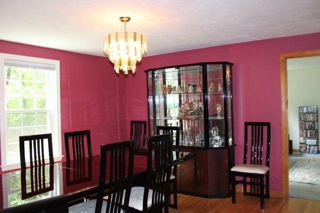27 Gretchen Way, Raynham, MA 02767