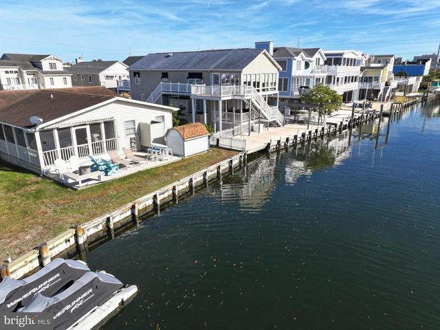 16 OYSTER BAY DR, Fenwick Island, DE 19944