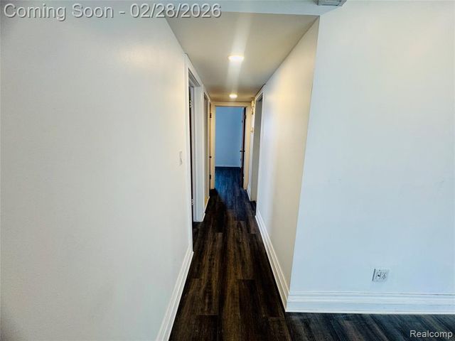 21410 Panama Street, Warren, MI 48091