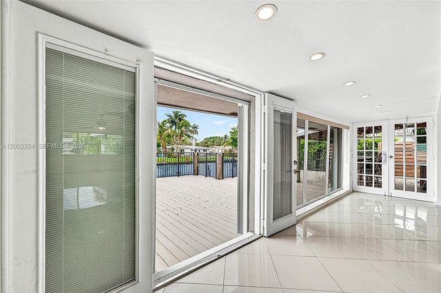 2832 NW 10th Ave, Wilton Manors, FL 33311