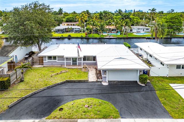2832 NW 10th Ave, Wilton Manors, FL 33311