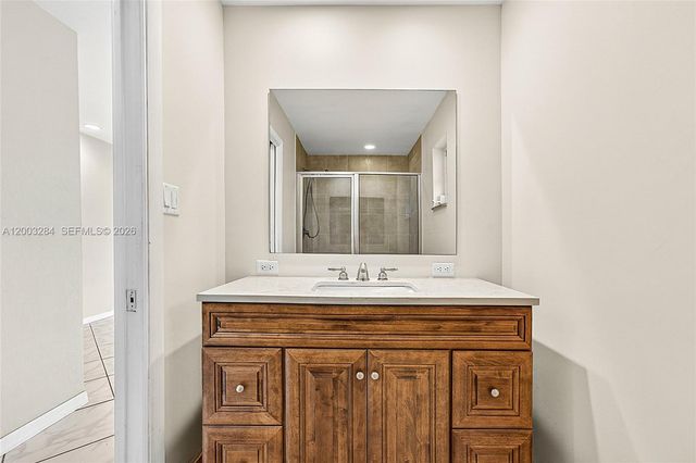 2832 NW 10th Ave, Wilton Manors, FL 33311
