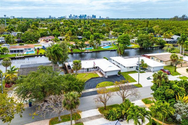 2832 NW 10th Ave, Wilton Manors, FL 33311