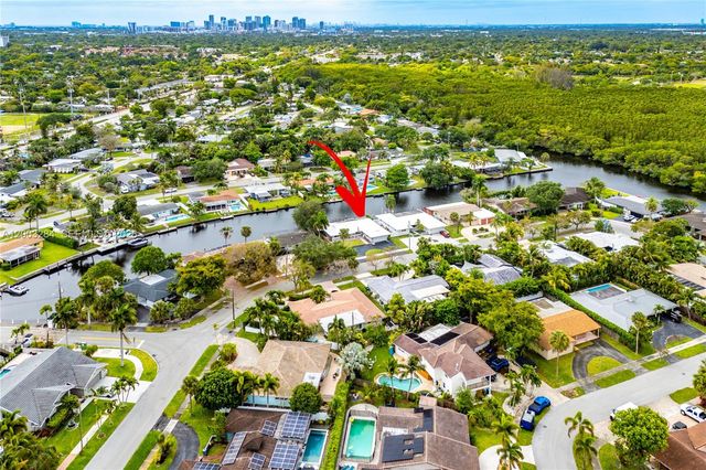 2832 NW 10th Ave, Wilton Manors, FL 33311