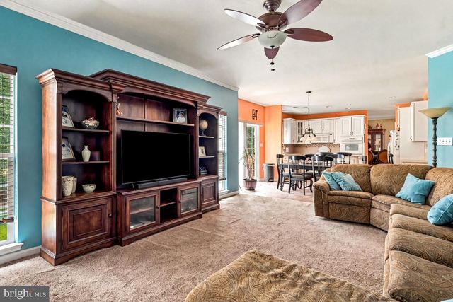 220 RIPLEY CT, Williamstown, NJ 08094