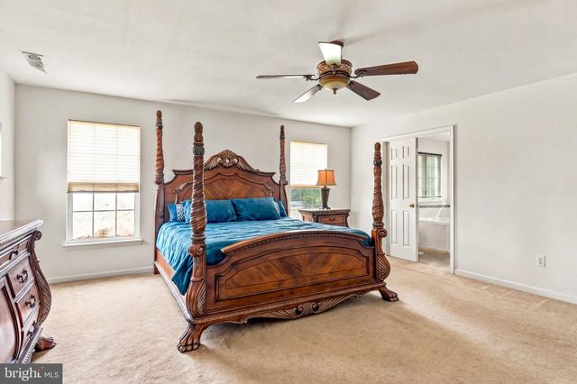 220 RIPLEY CT, Williamstown, NJ 08094