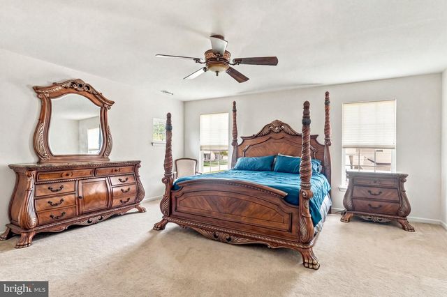 220 RIPLEY CT, Williamstown, NJ 08094
