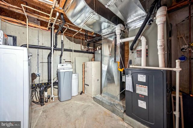 220 RIPLEY CT, Williamstown, NJ 08094
