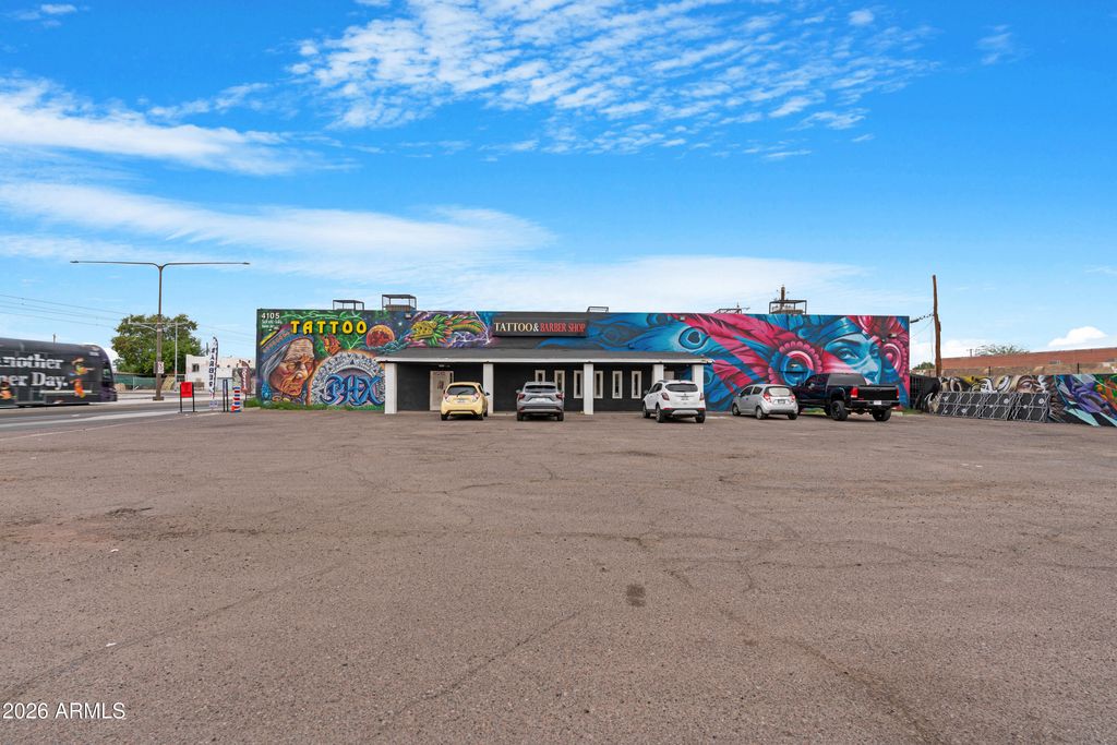 4105 S CENTRAL Avenue, Phoenix, AZ 85040 — photo 2