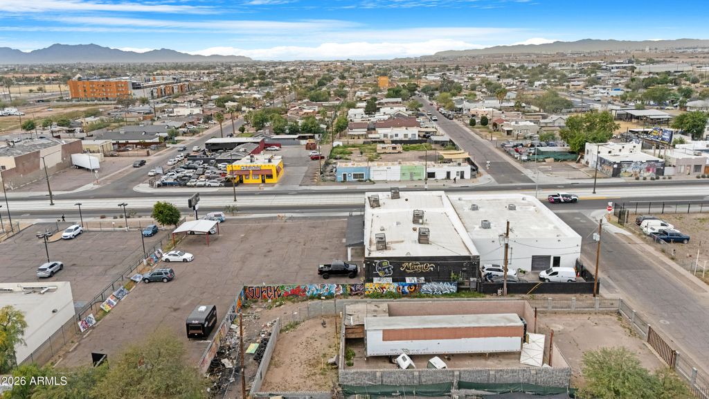 4105 S CENTRAL Avenue, Phoenix, AZ 85040 — photo 4