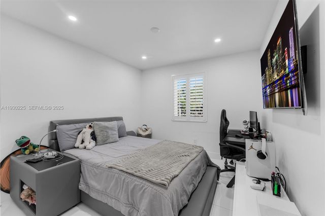 11966 SW 271st St, Homestead, FL 33032