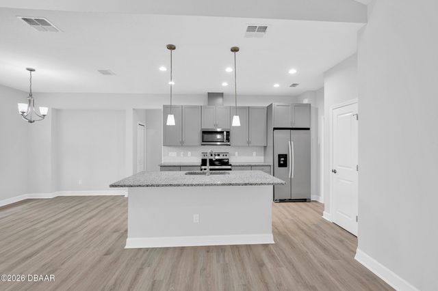 275 Pop Top Lane, Daytona Beach, FL 32124