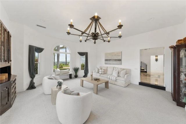 43110 Palomino Circle, Temecula, CA 92590