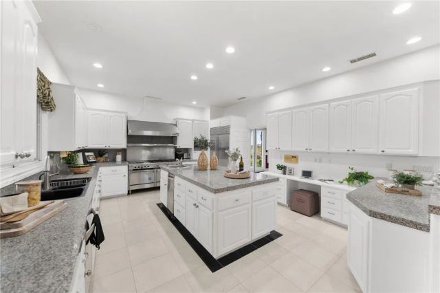 43110 Palomino Circle, Temecula, CA 92590