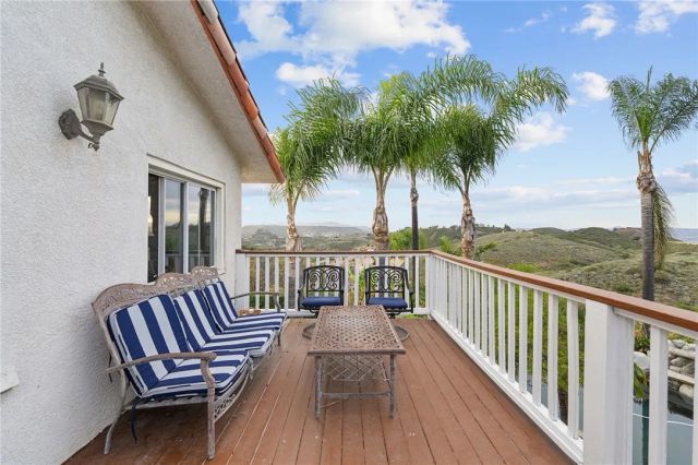 43110 Palomino Circle, Temecula, CA 92590
