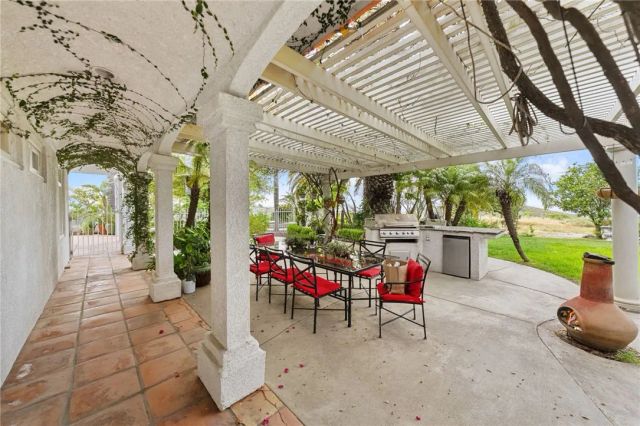 43110 Palomino Circle, Temecula, CA 92590