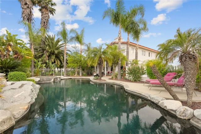 43110 Palomino Circle, Temecula, CA 92590