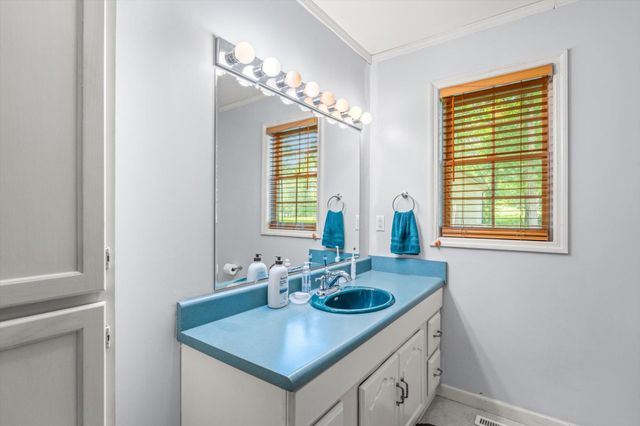 152 Hiwassee Drive, Decatur, TN 37322