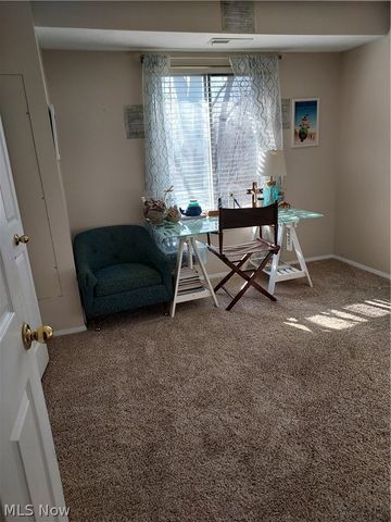 16395 Heather Lane 303, Middleburg Heights, OH 44130