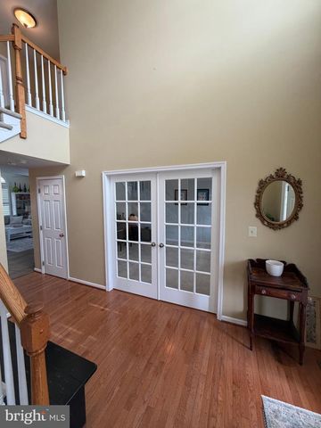 1011 CREEKVIEW DR, Pennsburg, PA 18073