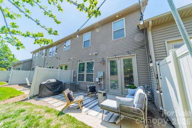 5636 Stonewells Drive, Charlotte, NC 28278