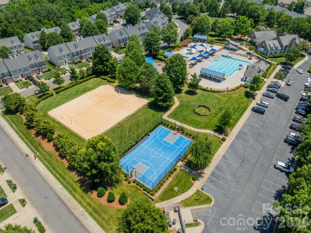 5636 Stonewells Drive, Charlotte, NC 28278
