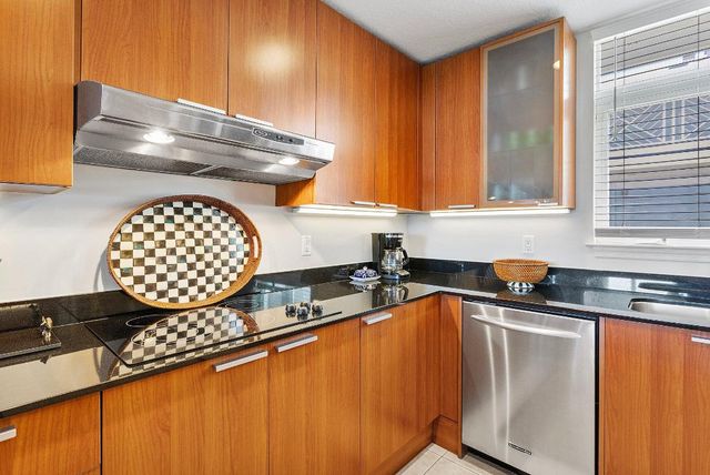 309 E Ocean Avenue 205, Lantana, FL 33462