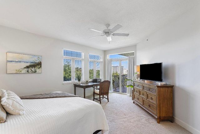 309 E Ocean Avenue 205, Lantana, FL 33462