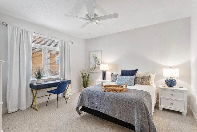 309 E Ocean Avenue 205, Lantana, FL 33462