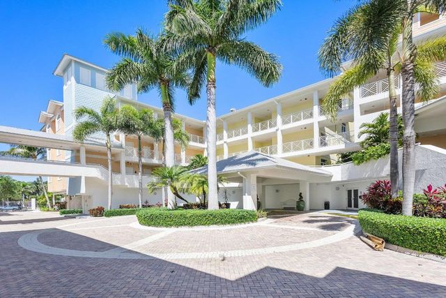 309 E Ocean Avenue 205, Lantana, FL 33462