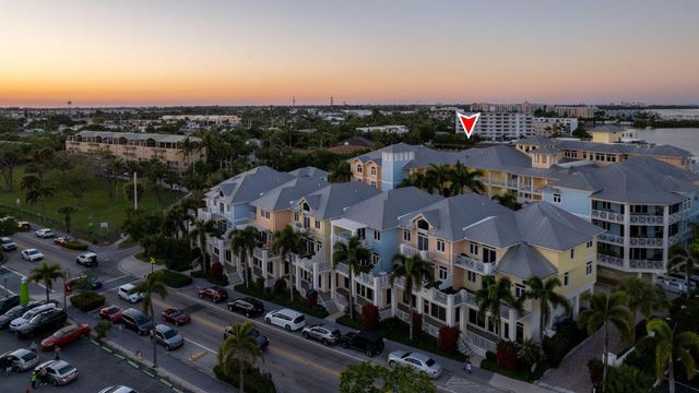 309 E Ocean Avenue 205, Lantana, FL 33462