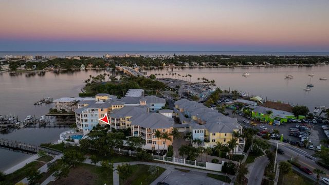 309 E Ocean Avenue 205, Lantana, FL 33462