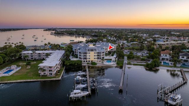 309 E Ocean Avenue 205, Lantana, FL 33462