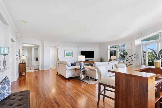 309 E Ocean Avenue 205, Lantana, FL 33462