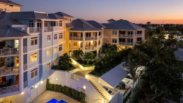 309 E Ocean Avenue 205, Lantana, FL 33462