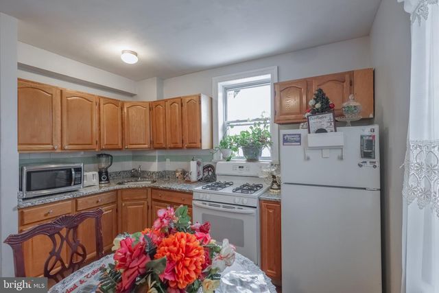 912 RIDGE AVE, Darby, PA 19023