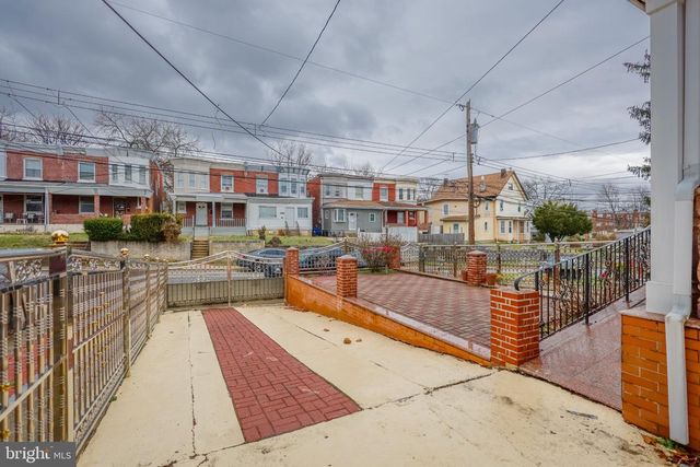 912 RIDGE AVE, Darby, PA 19023