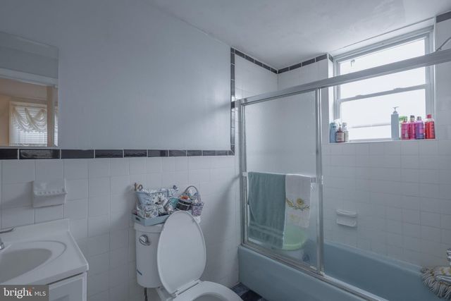 912 RIDGE AVE, Darby, PA 19023