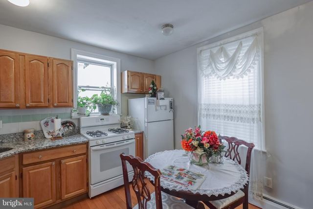 912 RIDGE AVE, Darby, PA 19023