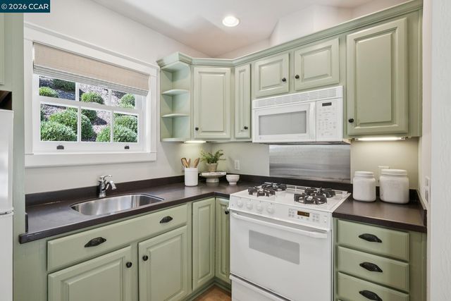 1751 Reliez Valley Rd, Lafayette, CA 94549