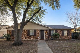 4909 Avery Circle, The Colony, TX 75056