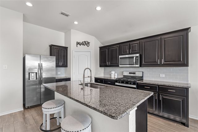 752 Ruellia Street, Weatherford, TX 76086